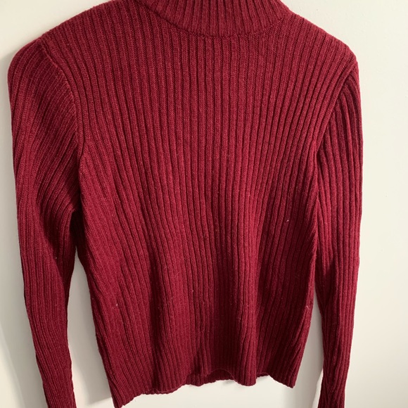 Turtle neck - Picture 2 of 3